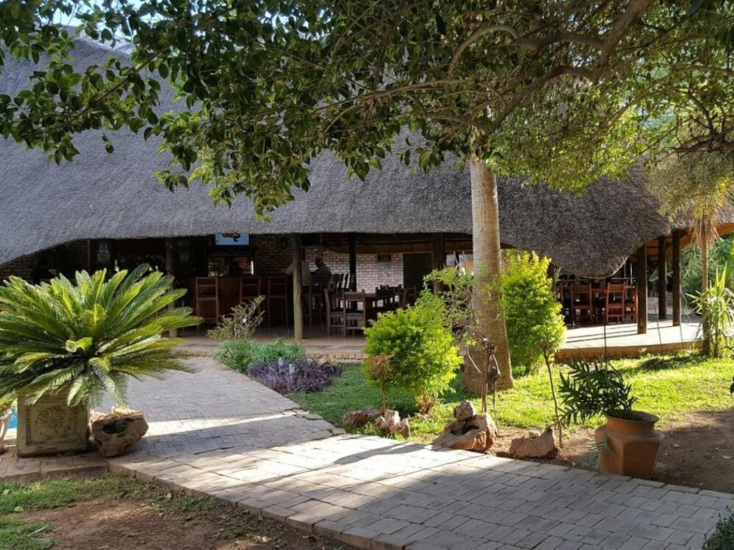 Ombinda Country Lodge Outjo Exterior photo