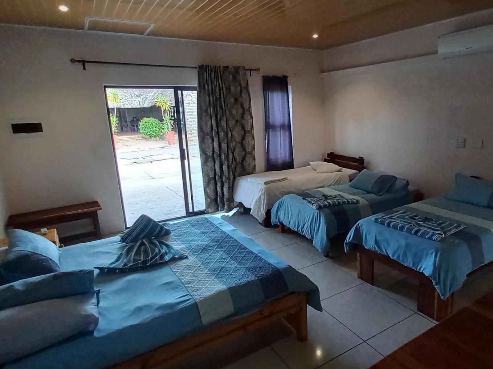 Ombinda Country Lodge Outjo Room photo
