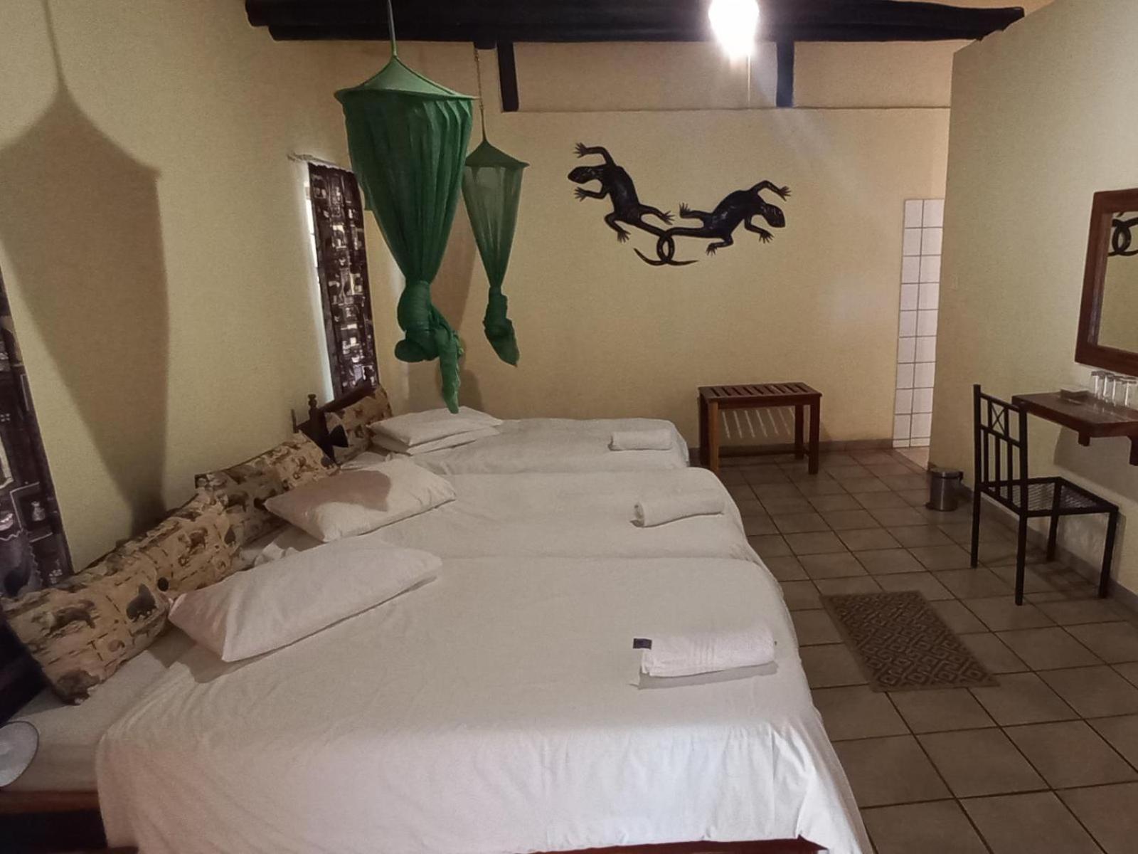 Ombinda Country Lodge Outjo Room photo