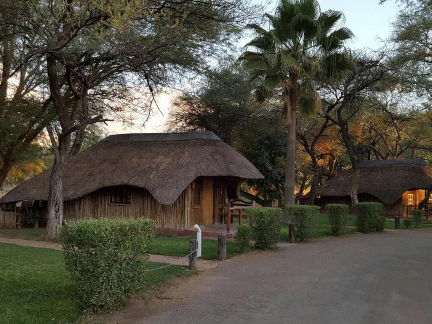 Ombinda Country Lodge Outjo Exterior photo