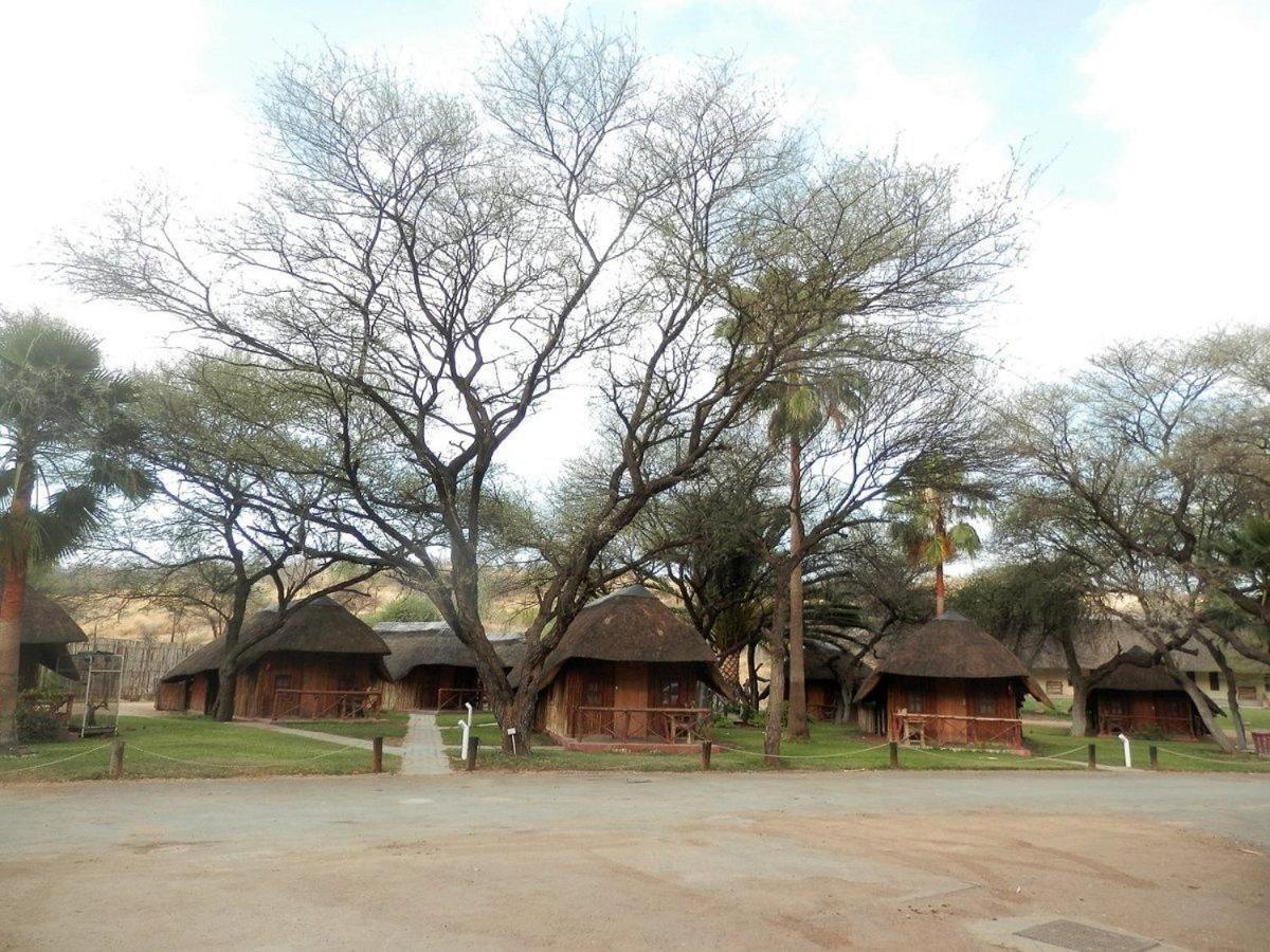 Ombinda Country Lodge Outjo Exterior photo