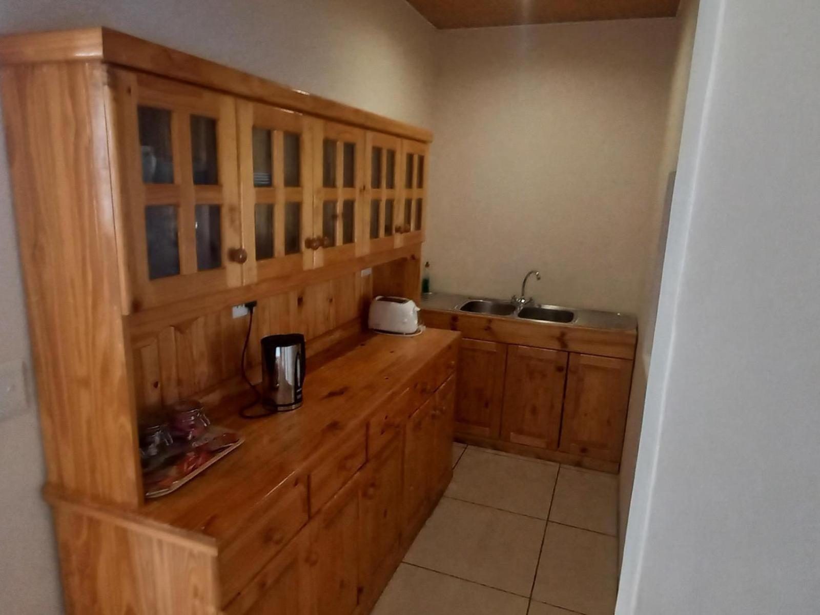 Ombinda Country Lodge Outjo Room photo
